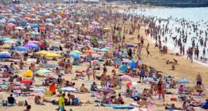 crowded-beach